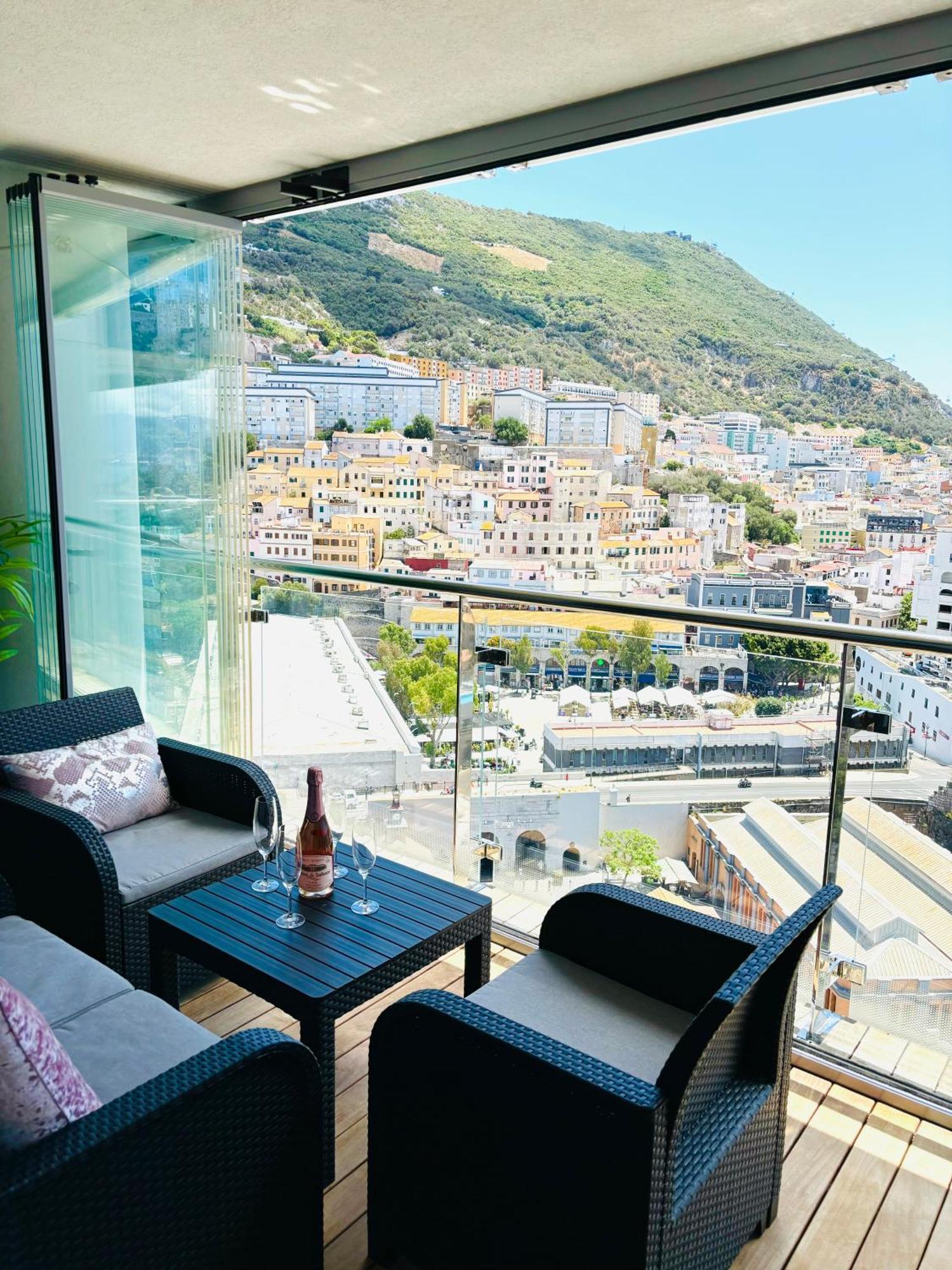 Ocean Village High Floor Luxury Modern Apartment Gibraltar Luaran gambar
