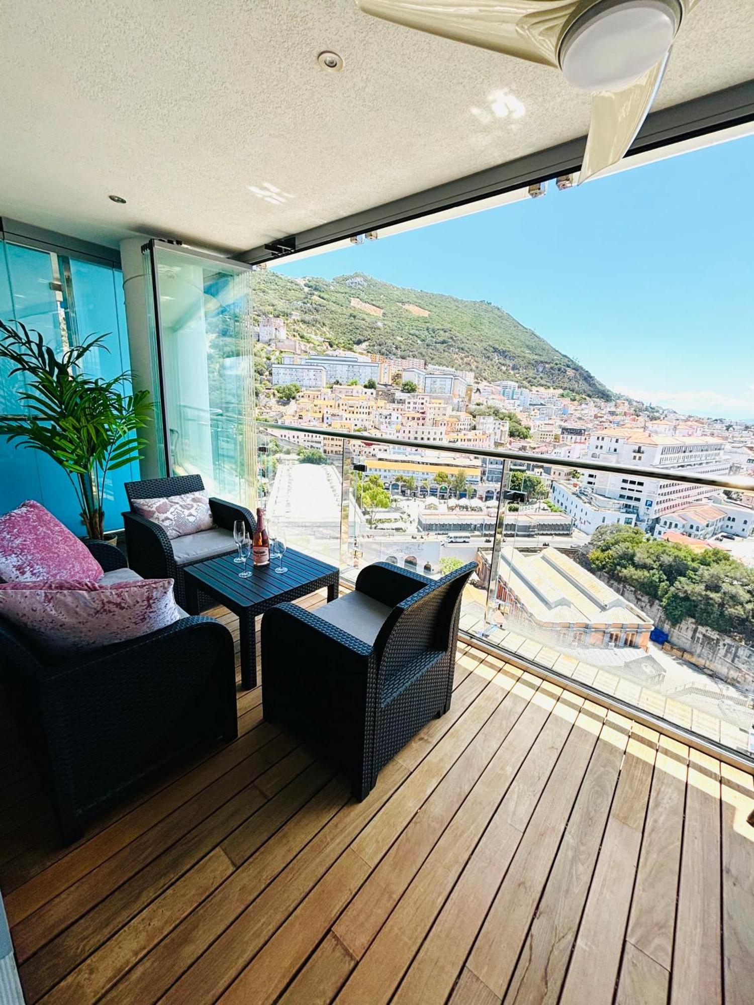 Ocean Village High Floor Luxury Modern Apartment Gibraltar Luaran gambar