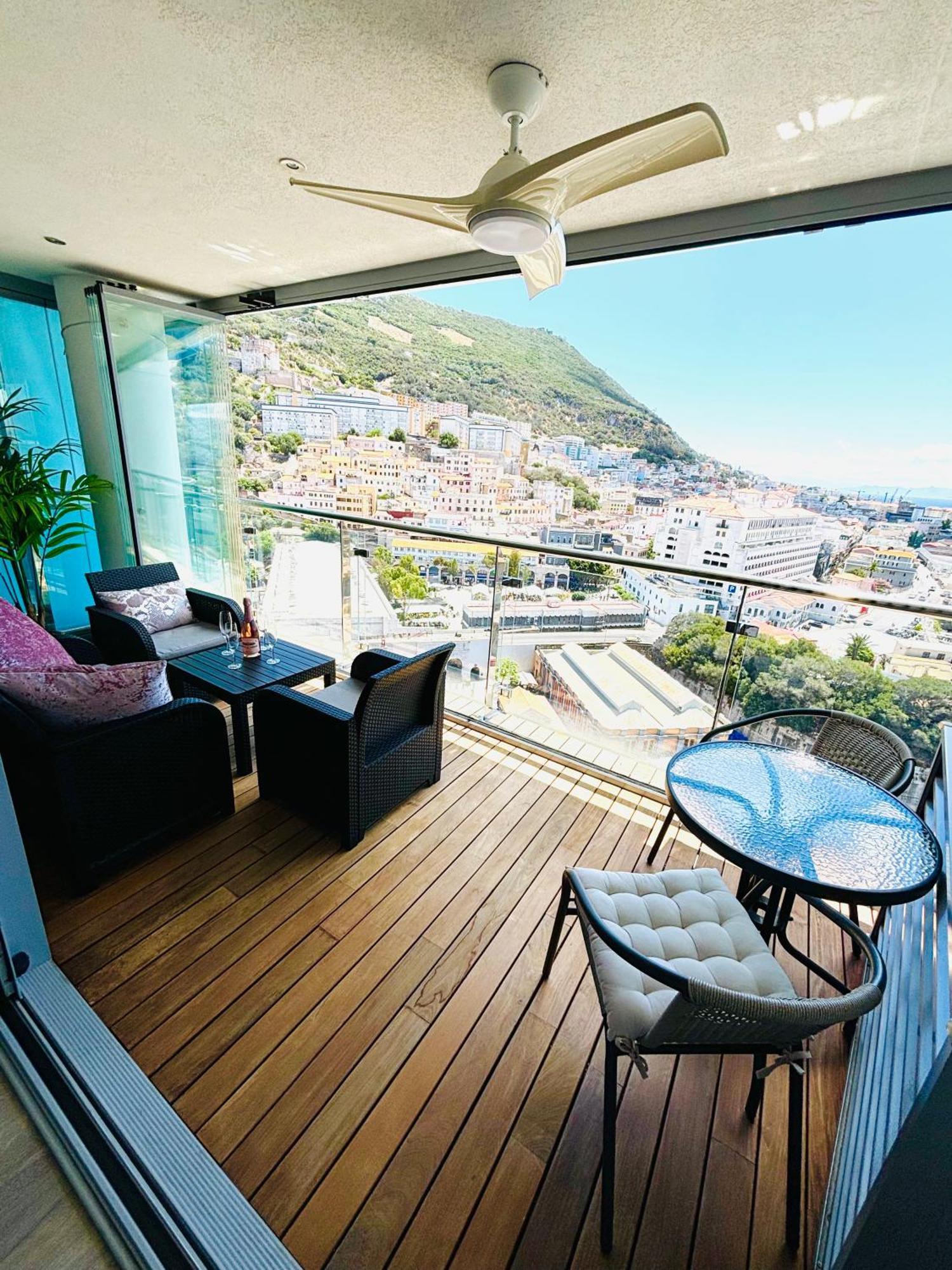 Ocean Village High Floor Luxury Modern Apartment Gibraltar Luaran gambar