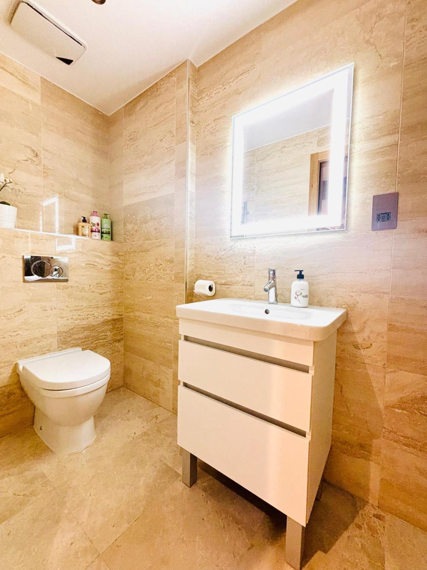 Ocean Village High Floor Luxury Modern Apartment Gibraltar Luaran gambar